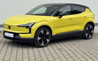 Volvo EX30 Twin Motor Performance AWD Ultra /20" LM