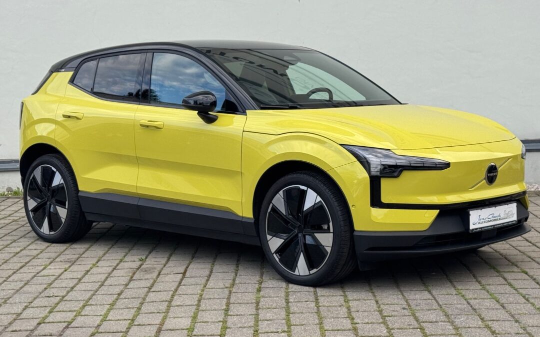 Volvo EX30 Twin Motor Performance AWD Ultra /20" LM